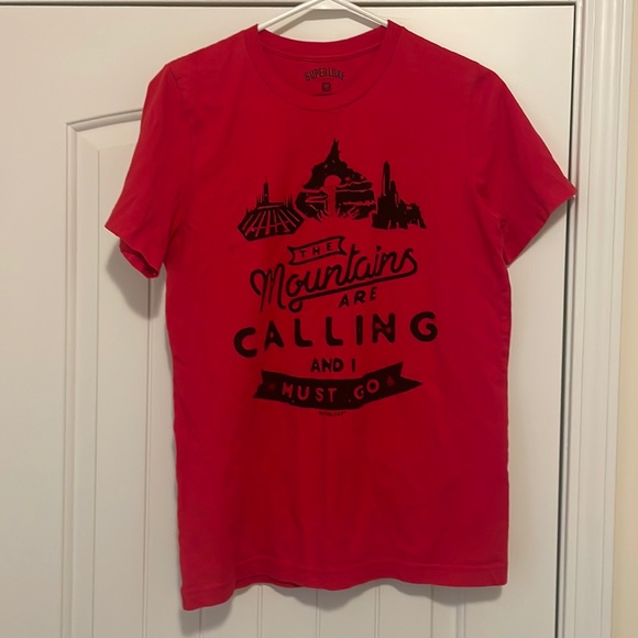 Disney “mountains are calling” red t-shirt size medium - Picture 1 of 5